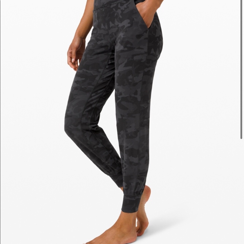 Lululemon camo align joggers
